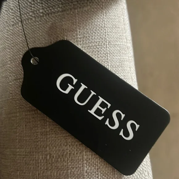 New Ladies Guess Coat. - Picture 2 of 4